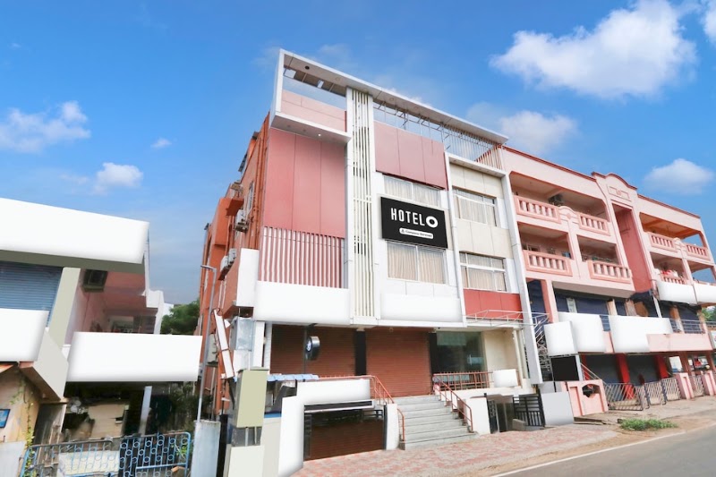 Super Hotel O by OYO MVP Double Road - Super Hotel O by OYO MVP Double Road Plot No 19, MVP Sector 7, Sector 5, MVP Colony, Visakhapatnam, Andhra Pradesh 530017, India