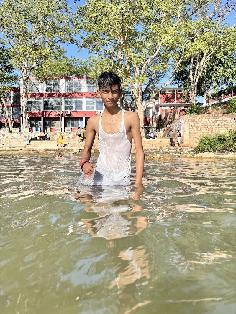 Arogya Dham Gate - Arogya Dham Gate, 5V46+QJF, MP SH 11, Janki Kund, Chitrakoot, Madhya Pradesh 485334, India