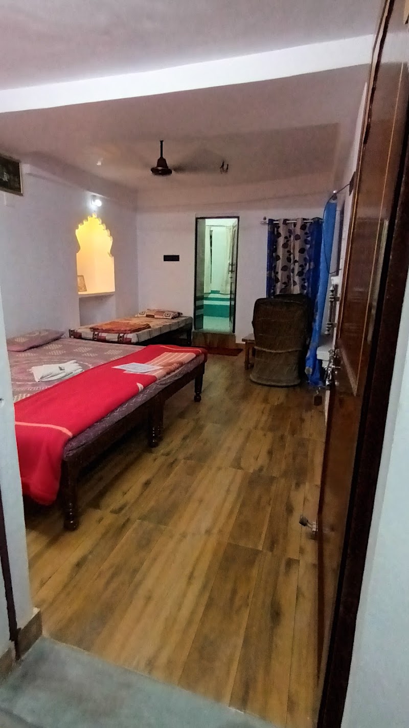 Jag Niwas Guest House and pure veg restaurant - Jag Niwas Guest House and pure veg restaurant 21, Gangaur Ghat Marg, near lake, Old City, Pichola, Udaipur, Rajasthan 313004, India