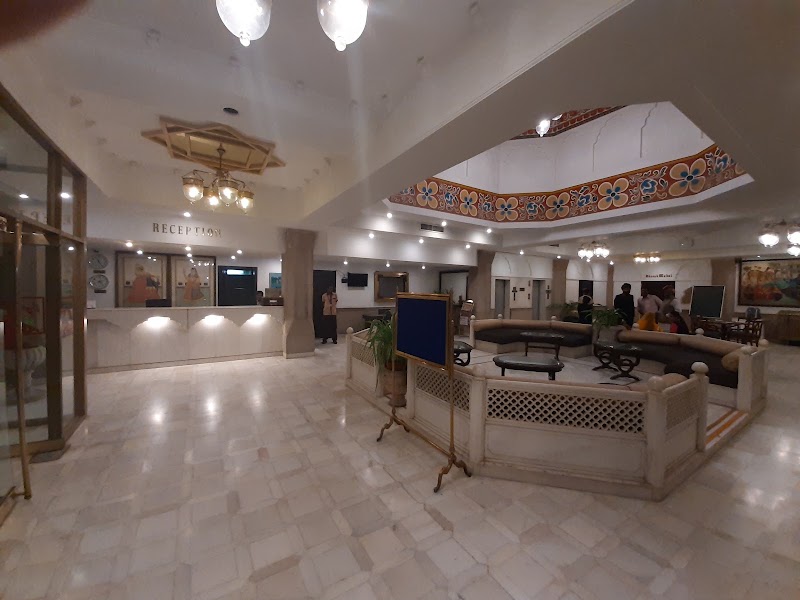 Hotel Mansingh Palace, Ajmer - Hotel Mansingh Palace, Ajmer Gaurav Path, Vaishali Rd, Tarachand Ka Bhatta, Vaishali Nagar, Ajmer, Rajasthan 305001, India