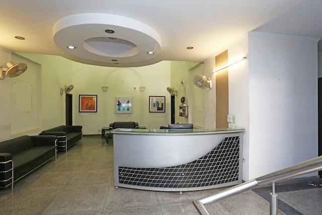 Super OYO Diamond Stays Near ISKCON Temple Noida - Super OYO Diamond Stays Near ISKCON Temple Noida H 57, H57, Sector 51, Noida, Uttar Pradesh 201303, India