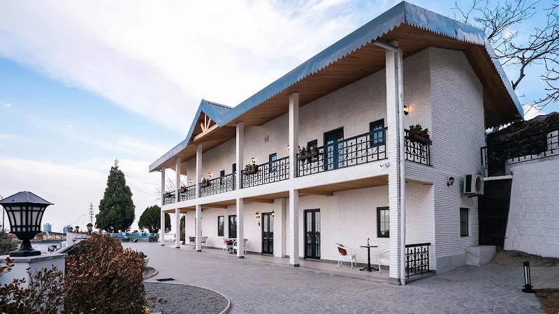 Airyland Estate By Lohono Stays – Premium 7BHK Villa in Mussoorie with Private Pool
