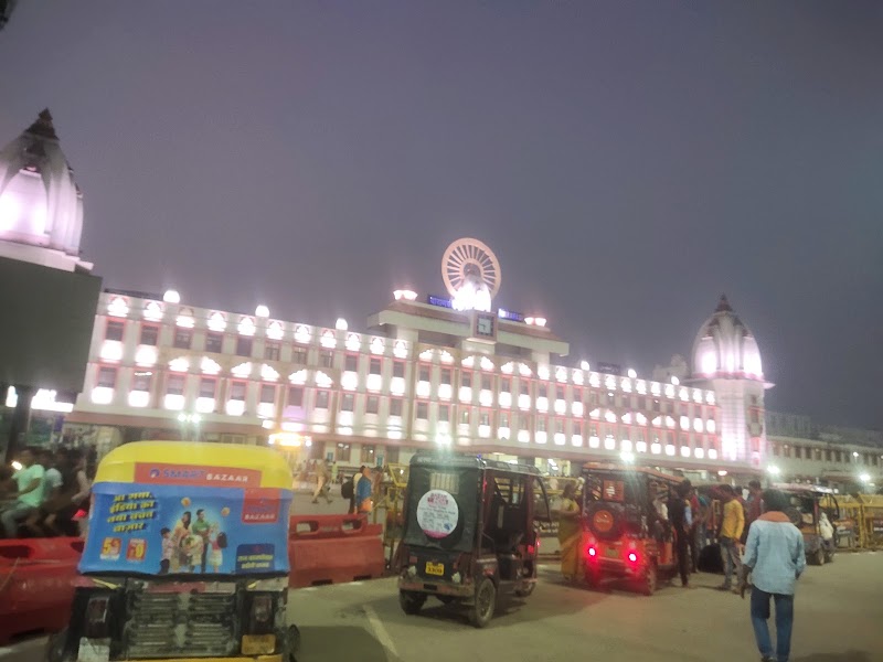 DDU JUNCTION - DDU JUNCTION, 74J9+HQ4 Railway Clock Tower, European Colony, Pandit Deen Dayal Upadhyaya Nagar, Uttar Pradesh 232101, India