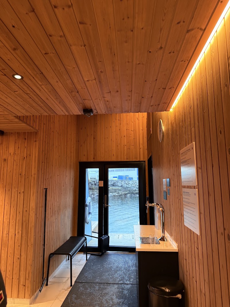 LYST Lofoten Sauna Svolvær - LYST Lofoten Sauna Svolvær Avisgata 1, 8300 Svolvær, Norway