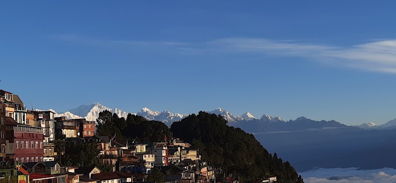 RAYENAS HOMESTAY - RAYENAS HOMESTAY Dr Zakir Hussain Rd, upper Tung sung basti, Dr Zakir Hussain Rd, below Rockville dham, Tungsung Basti, Darjeeling, West Bengal 734101, India