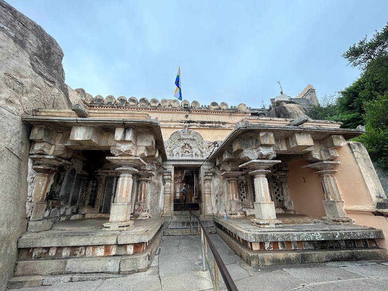 Gommateshwara statue - Gommateshwara statue, VF3M+HVW, Shravanbela Gola (Rural), Karnataka 573135, India