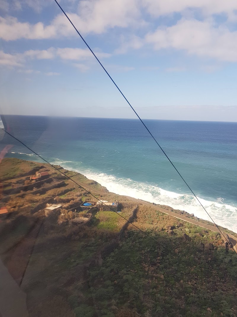Teleférico das Achadas da Cruz - Teleférico das Achadas da Cruz, Vereda da Achada do Calhau, Caminho do Teleferico, 9270-015 Porto Moniz, Portugal