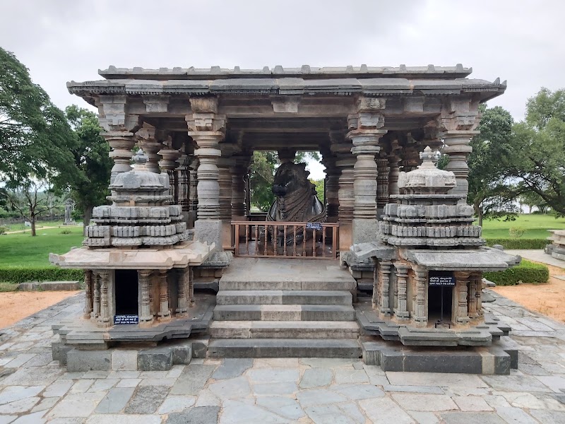 Shri Hoysaleswara Temple - Shri Hoysaleswara Temple, Halebeedu, Karnataka 573121, India