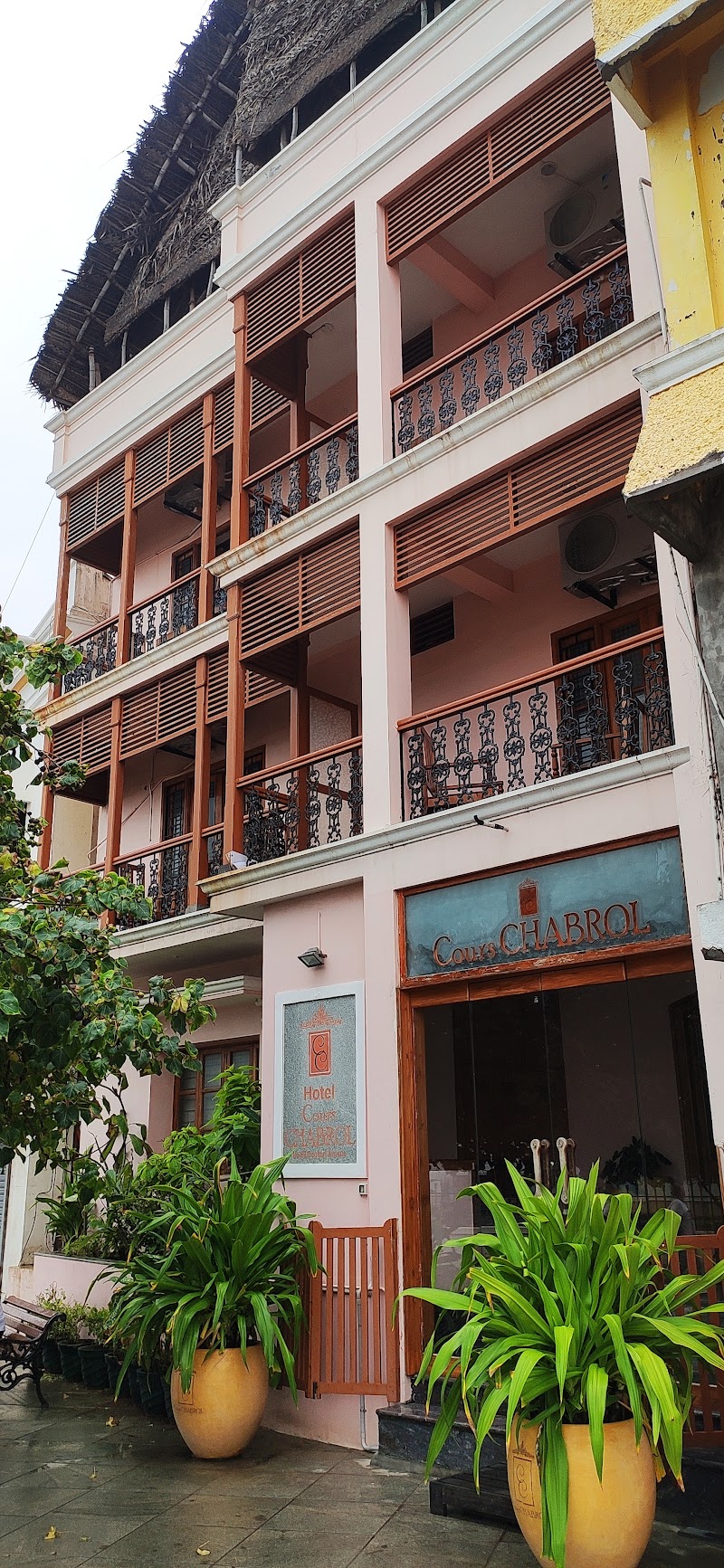 Cours Chabrol - Cours Chabrol 60, Goubert Ave, White Town, Puducherry, 605001, India