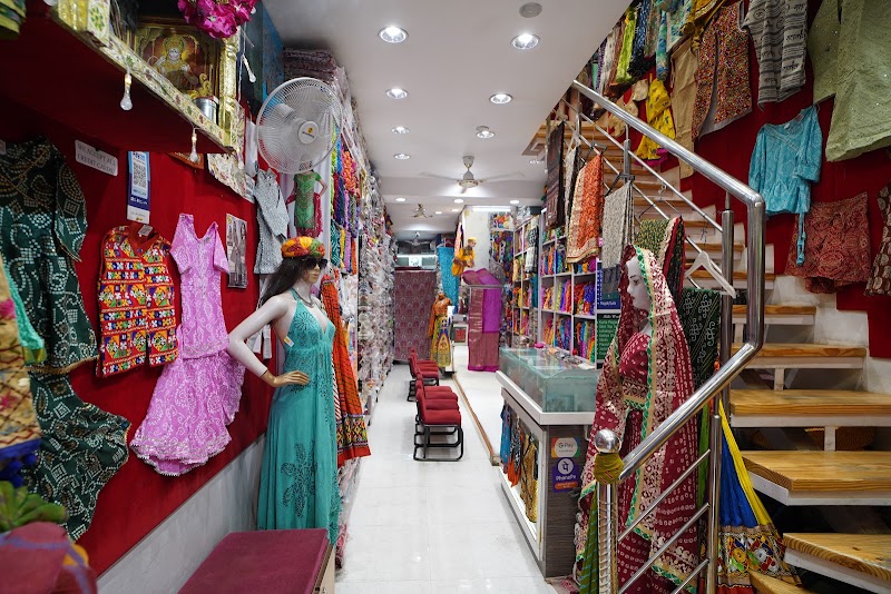 Royal Art Emporium - Royal Art Emporium, Market, opposite Hathipole, Hathipole, Main Circle, Udaipur, Rajasthan 313004, India