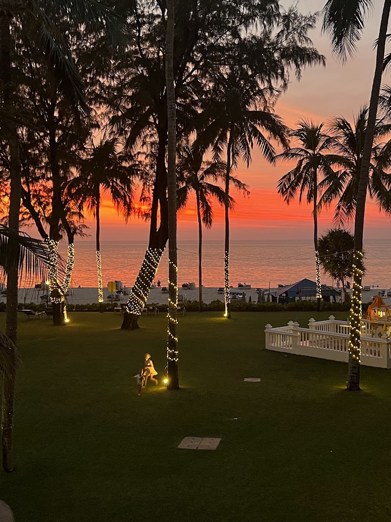 Katahani beach - Katahani beach, R75X+CGG, Karon, Mueang Phuket District, Phuket 83100, Thailand
