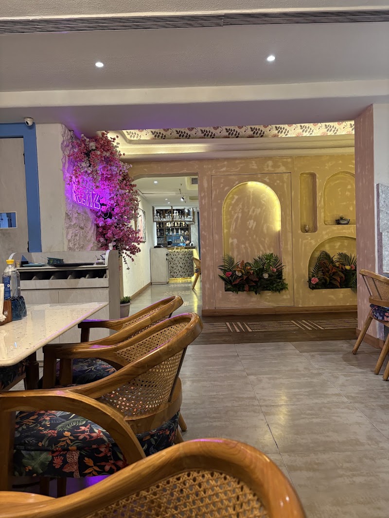 Glitz Lounge & Bar | best restaurant in Dwarka| Rooftop cafe in Dwarka - Glitz Lounge & Bar | best restaurant in Dwarka| Rooftop cafe in Dwarka 3rd floor, Vardhman Plaza Plus City Mall, 301 - 302, Dwarka Phase 1, Sector 23, Dwarka, Delhi, 110077, India