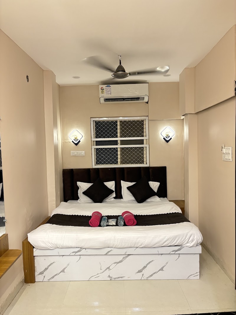 Hotel Shree Siddhivinayak - Hotel Shree Siddhivinayak Gadapuliya Rangbavdi, Suraj Nagar, Ujjain, Madhya Pradesh 456001, India
