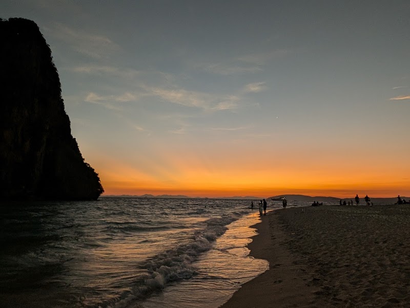 Ko Rang Beach - Ko Rang Beach 2R4P+3G, Ao Nang, Mueang Krabi District, Krabi 81000, Thailand