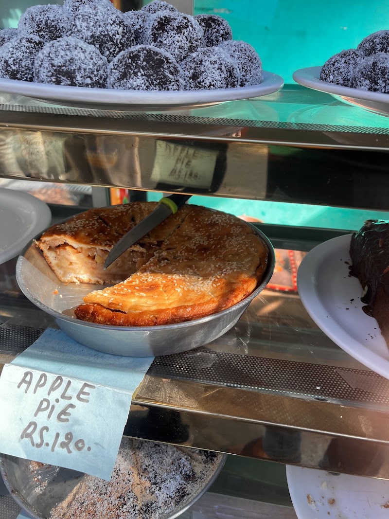 Bivera German Bakery - Bivera German Bakery, Manikaran Rd, Kasol, Himachal Pradesh 175105, India