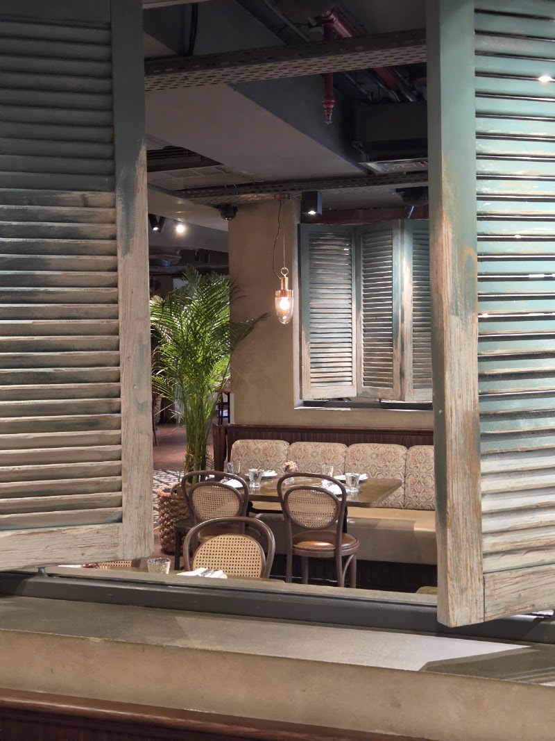 Nola Eatery & Social House - Nola Eatery & Social House JLT Cluster P - Al Thanyah Fifth - Jumeirah Lakes Towers - Dubai - United Arab Emirates