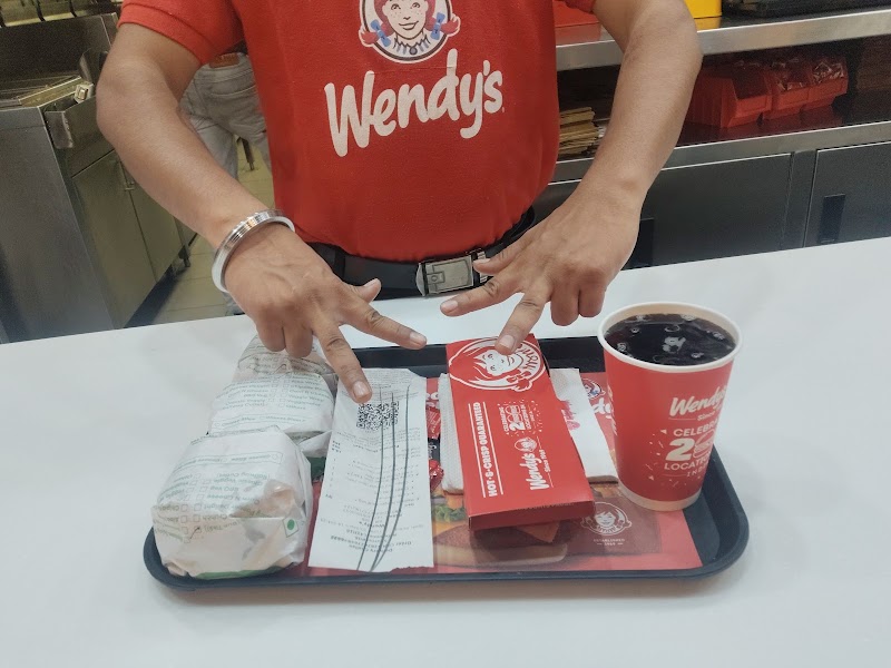 Wendy's Gaur City - Wendy's Gaur City 4th floor Level, Gaur City mall, Food Court, 12A, Greater Noida W Rd, Gaur City 1, Sector 4, Ghaziabad, Uttar Pradesh 201318, India