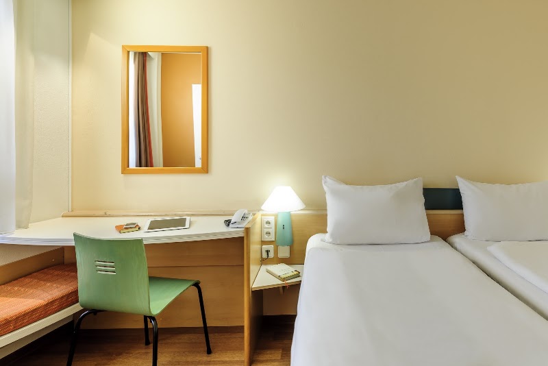 ibis Augsburg Hauptbahnhof - ibis Augsburg Hauptbahnhof, Halderstraße 25, 86150 Augsburg, Germany