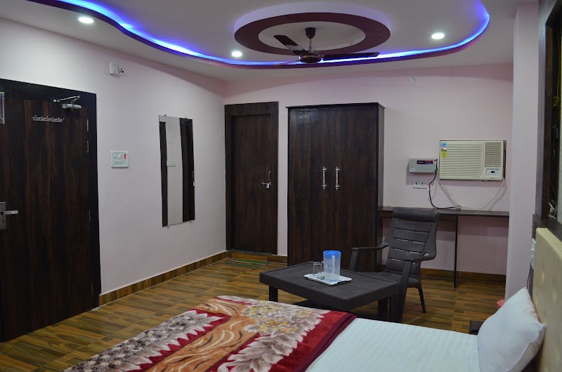 Shri Bhagvat Dham - Shri Bhagvat Dham, main road, Sitapur, Chitrakoot, Ranipur Bhatt, Uttar Pradesh 210205, India