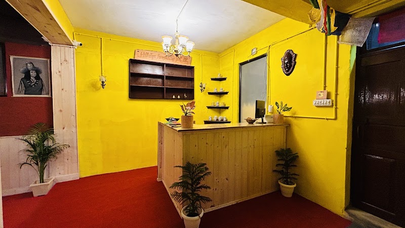 Pathfinder’s Nest Hostel - Pathfinder’s Nest Hostel Jalapahar Rd tungsung Basti, beside SBI, Jalapahar, Darjeeling, West Bengal 734101, India
