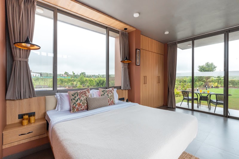 StayVista at Terracotta Skies | Villa with Swimming Pool in Nashik - StayVista at Terracotta Skies | Villa with Swimming Pool in Nashik, Kikwi Village, Pmpri Trimbak, Maharashtra 422203, India