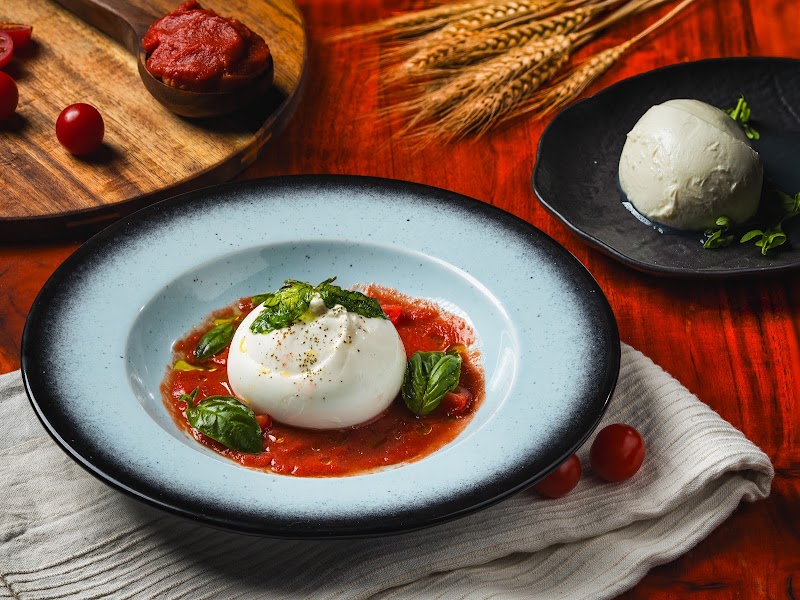 La Gioia - La Gioia 1085, 12th Main Rd, HAL 2nd Stage, Doopanahalli, Indiranagar, Bengaluru, Karnataka 560008, India
