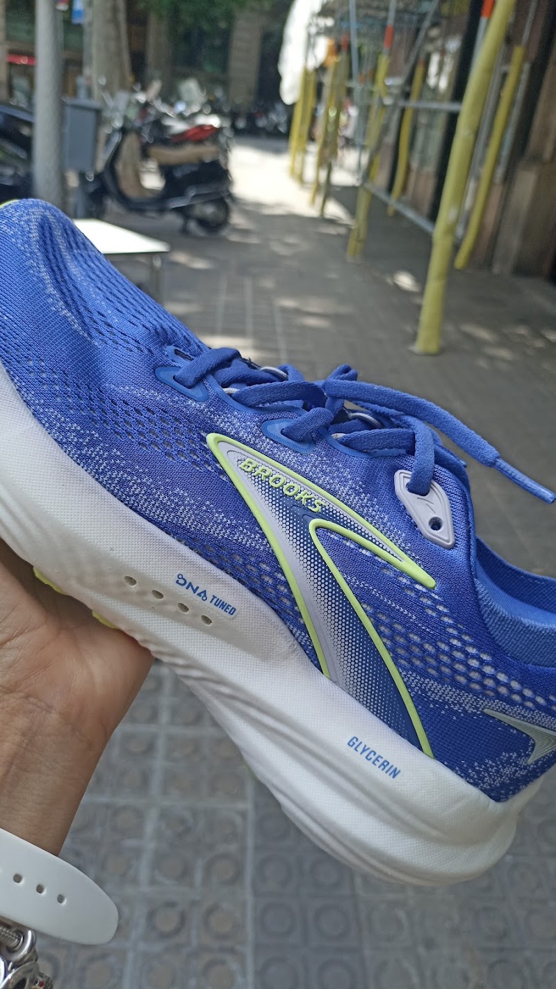BIKILA Barcelona - BIKILA Barcelona, Passeig de Pujades, 7, Ciutat Vella, 08018 Barcelona, Spain