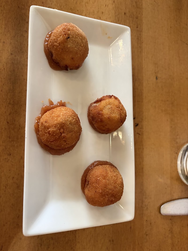 El Mercat Bar de Tapas - Rockville - El Mercat Bar de Tapas - Rockville 101 Gibbs St, Rockville, MD 20850, USA