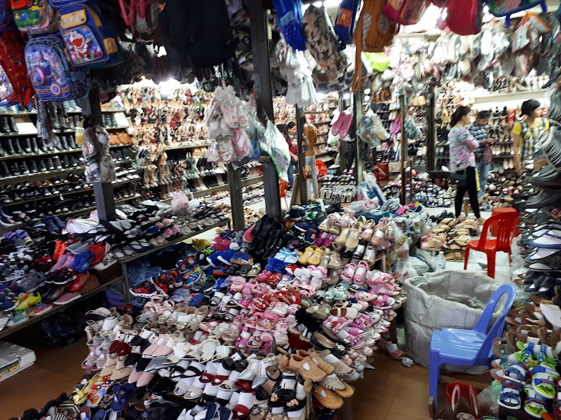Battambang Central Market - Battambang Central Market, 452X+R9X, Street 113, Krong Battambang, Cambodia