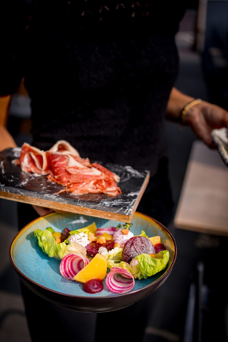 Restobar Saluut - Restobar Saluut Koestraat 54, 5261 CM Vught, Netherlands