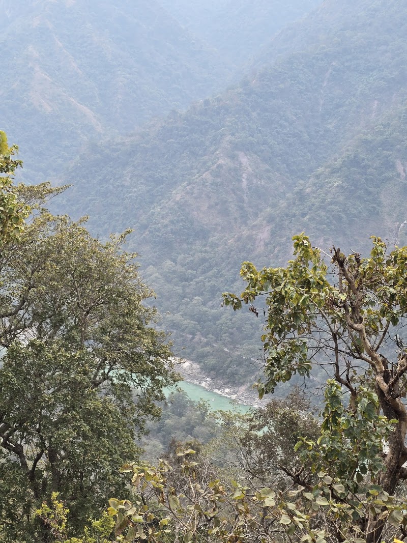 Kyarki Viewpoint - Kyarki Viewpoint 48PW+VX3, Neergarh Waterfall Rd, Kyarki, Uttarakhand 249192, India