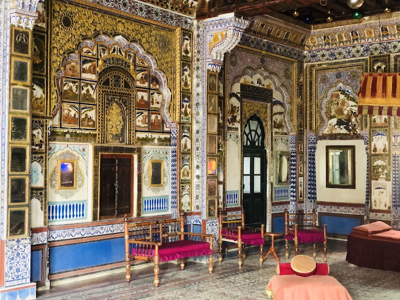 Sheesh Mahal