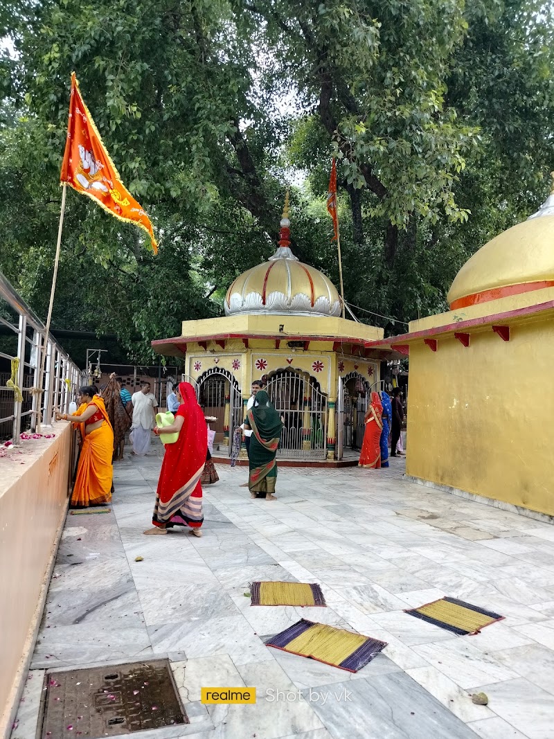 Saraswati Ghat - Saraswati Ghat Parade Ground Road, Near, New Yamuna Bridge, Allahabad fort, Prayagraj, Uttar Pradesh 211006, India