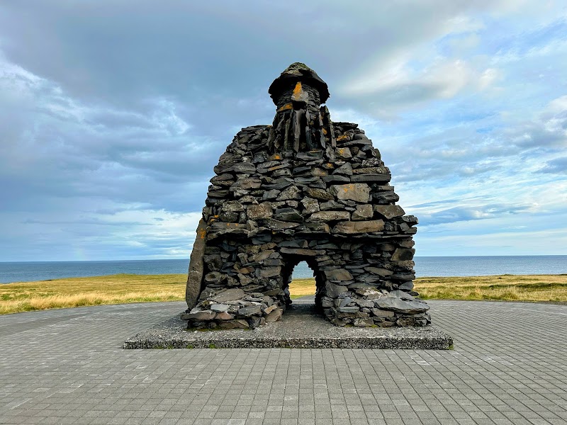 Monument to the Bard of Snæfellsás
