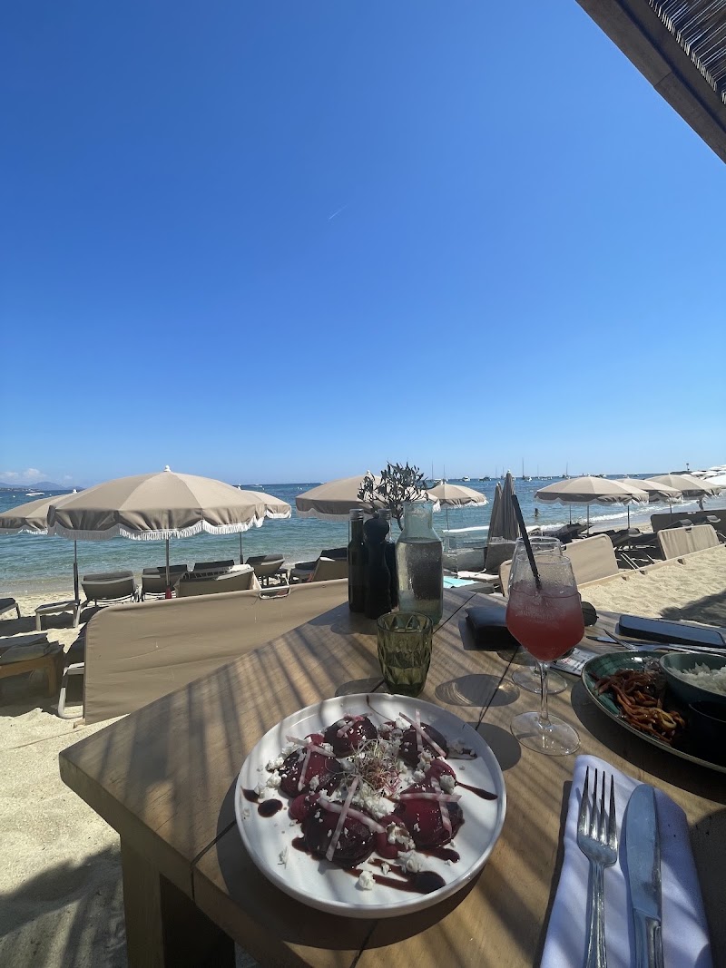 Le WYC - Le WYC 35 Av. Général Touzet du Vigier, 83120 Sainte-Maxime, France
