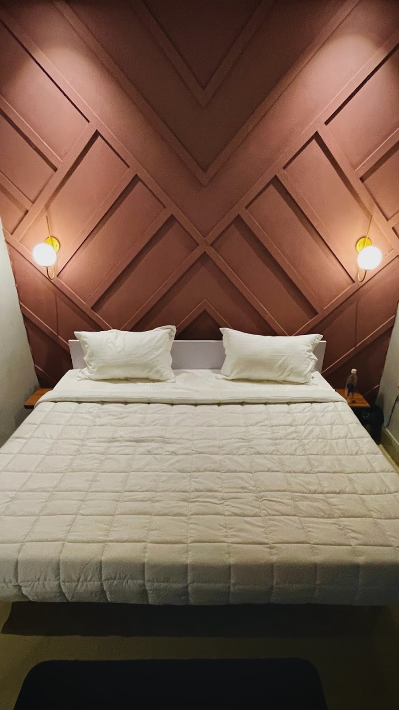 NEATFLIX AND CHILL - NEATFLIX AND CHILL saswat homes, Plot No: 516/1691, Biju Ln 3, Adarsh Vihar, Aryapalli, Patia, Bhubaneswar, Odisha 751024, India