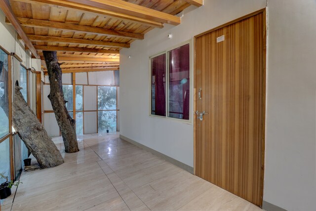 Super OYO Collection O Hotel Silver Lake Inn - Super OYO Collection O Hotel Silver Lake Inn, plot no. 1 June Estate, Mountain Club, Road, Nainital, Harinagar Chanddeva, Uttarakhand 263136, India
