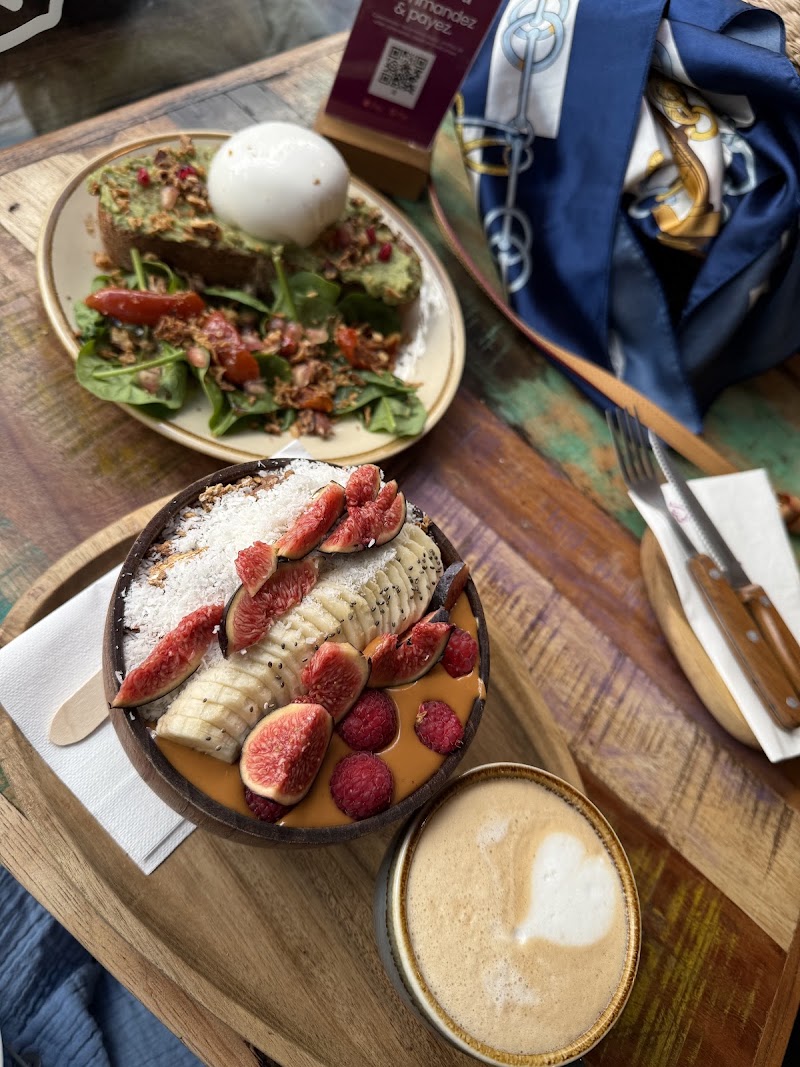 Acai and You - Odéon | All week Brunch & Coffee - Acai and You - Odéon | All week Brunch & Coffee 47 Rue Dauphine, 75006 Paris, France