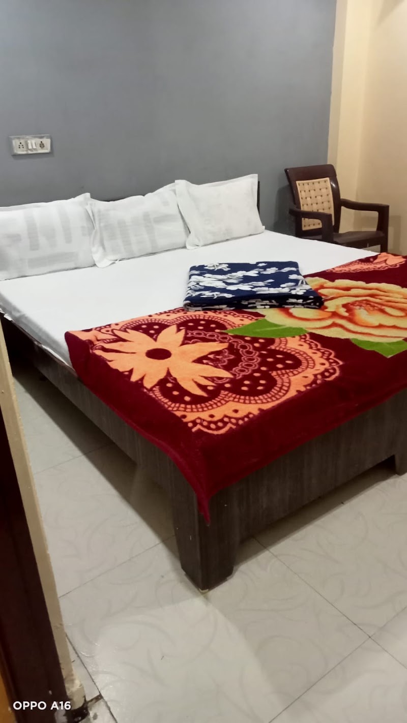 Jai maya guest house - Jai maya guest house, Shree Chaubis Khamba, Bharat Mata Mandir Marg, Jaisinghpura, Ujjain, Madhya Pradesh 456001, India