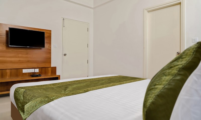 Treebo Kings Suits, Hsr Layout - Treebo Kings Suits, Hsr Layout, No.1171, 21st Cross, 14th Main Rd, Sector 3, HSR Layout, Bengaluru, Karnataka 560102, India