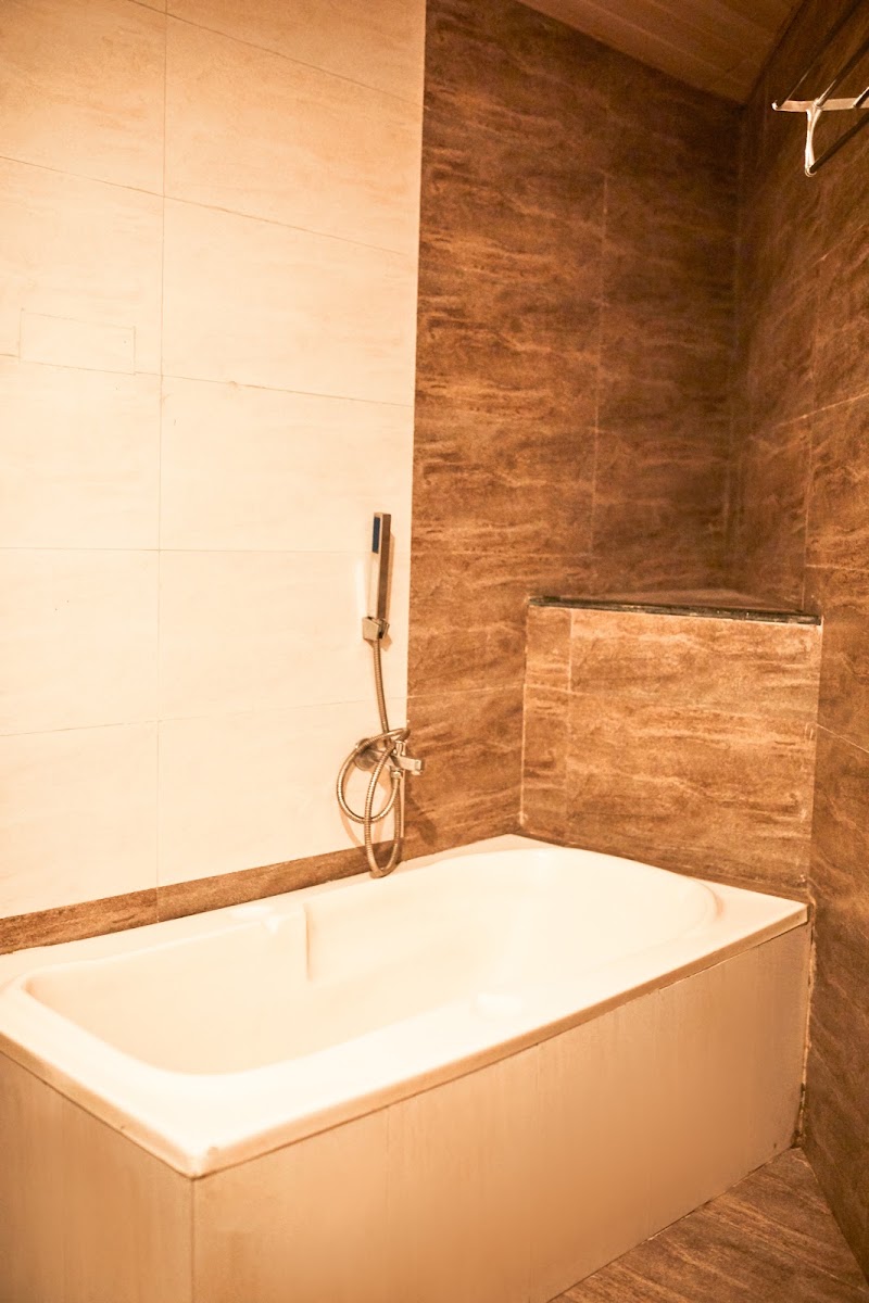 Hotel Pune Gate - Hotel Pune Gate, Sr.no 52/4/2,near Navale lawns , Mumbai - Bangalore Highway, Navale Brg, Phase 2, Wadgaon Budruk, Narhe, Pune, Maharashtra 411041, India