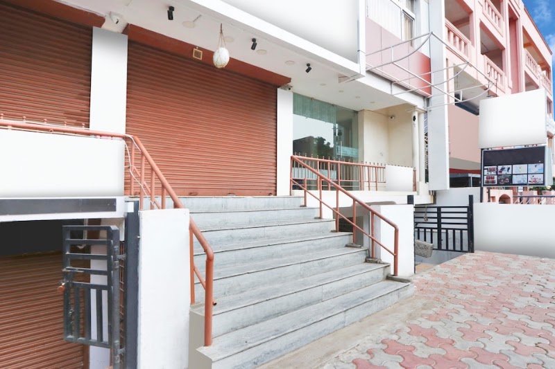 Super Hotel O by OYO MVP Double Road - Super Hotel O by OYO MVP Double Road Plot No 19, MVP Sector 7, Sector 5, MVP Colony, Visakhapatnam, Andhra Pradesh 530017, India