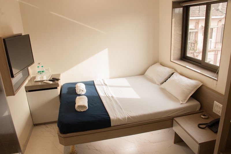 City Hotel - City Hotel Main Gate, City Terrace, 121, Walchand Hirachand Rd, opp. C.S.T. Station, Borabazar Precinct, Fort, Mumbai, Maharashtra 400001, India