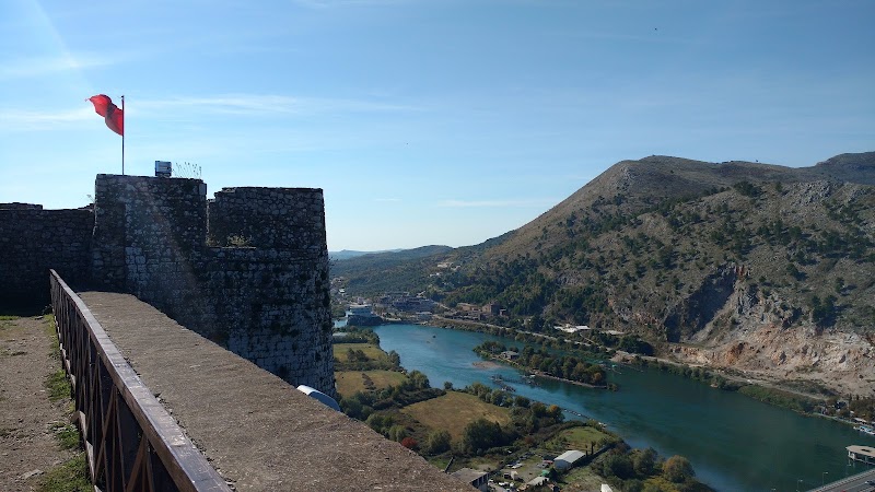 Кalaja e Shkodrёs - Кalaja e Shkodrёs, 2FWV+PWH, Rruga Rozafa, Shkodër, Albania