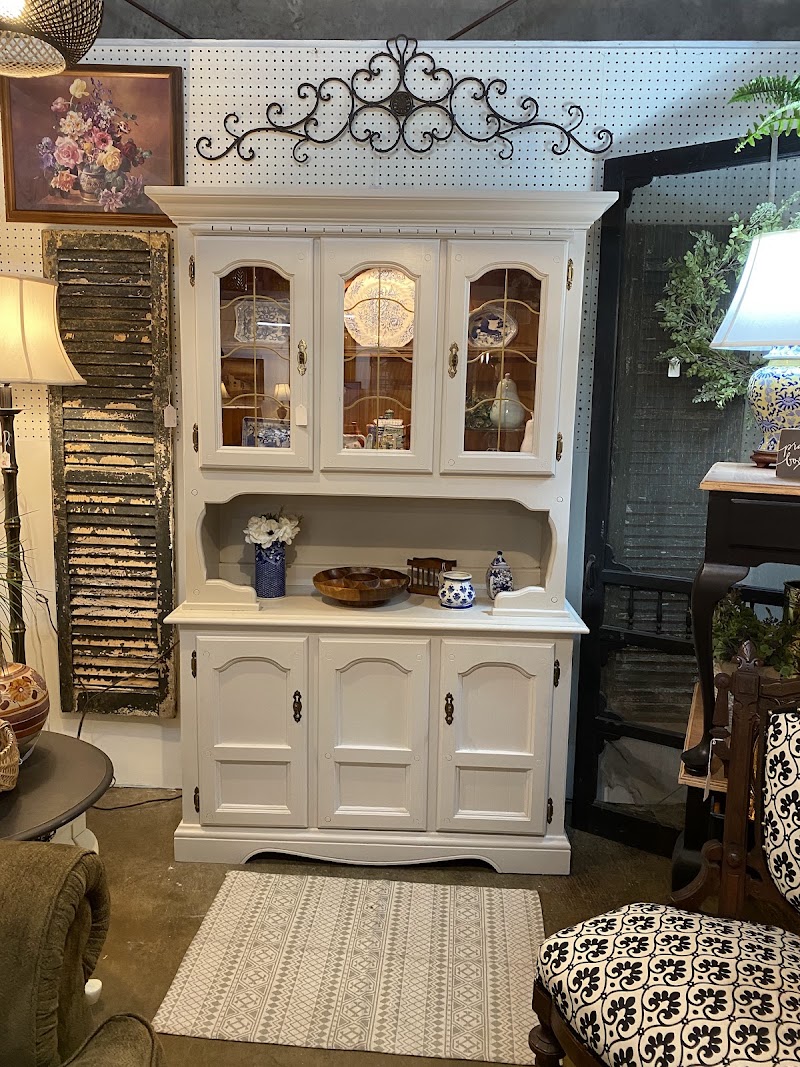 River City Antique Mall - River City Antique Mall, 876 Spider Webb Dr, Rome, GA 30161, USA