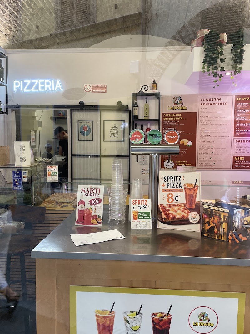 La Divina Schiacciata - La Divina Schiacciata, Via dei Servi, 8r, 50122 Firenze FI, Italy
