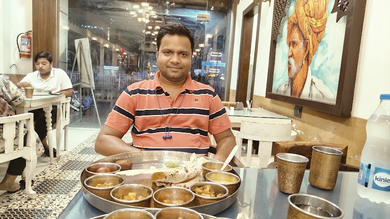 Padharo Sa - Padharo Sa Padharo sa, Shop no. 7, Hotel le Roi complex, Raipur Railway Station, Station Road, Moudhapara, Raipur, Chhattisgarh 492009, India