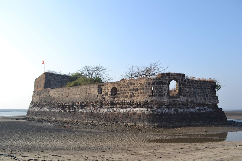 Kelve Fort - Madla Bhurj - Kelve Fort - Madla Bhurj, JP9H+68C, Mangelwada, Kelwa, Maharashtra 401401, India