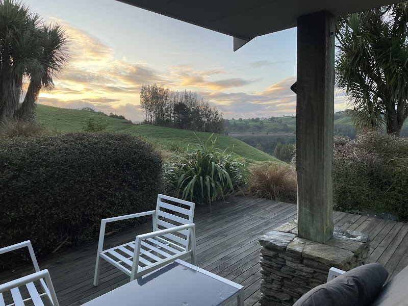 Above the River Karapiro Bed & Breakfast - Above the River Karapiro Bed & Breakfast 54 Kentucky Road, Karapiro 3494, New Zealand