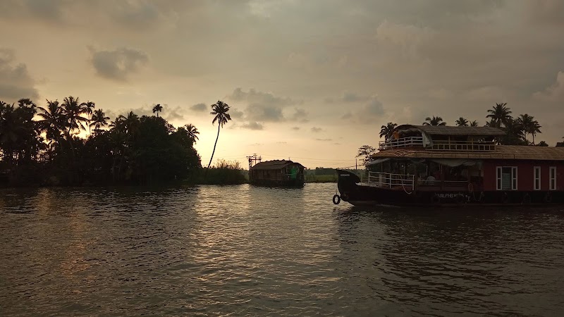 The Great Backwaters - The Great Backwaters G9G5+95J, Lake, Punnamada, Vembanad, Aryad South, Kerala 688006, India